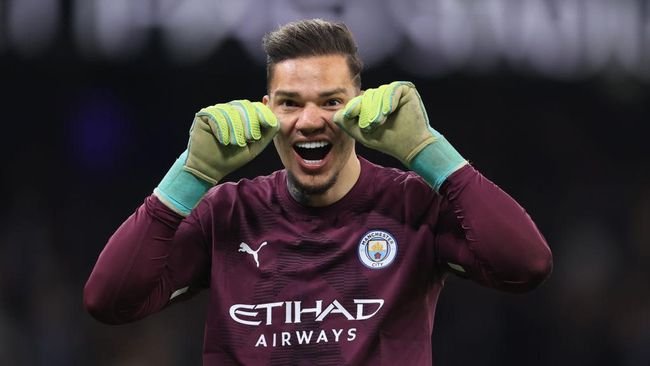 goalmedia - Al Nassr Gagal Datangkan Ederson