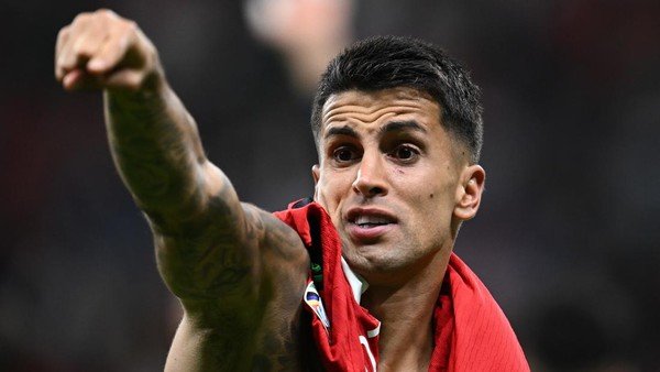 goalmedia - Joao Cancelo Resmi ke Arab Saudi