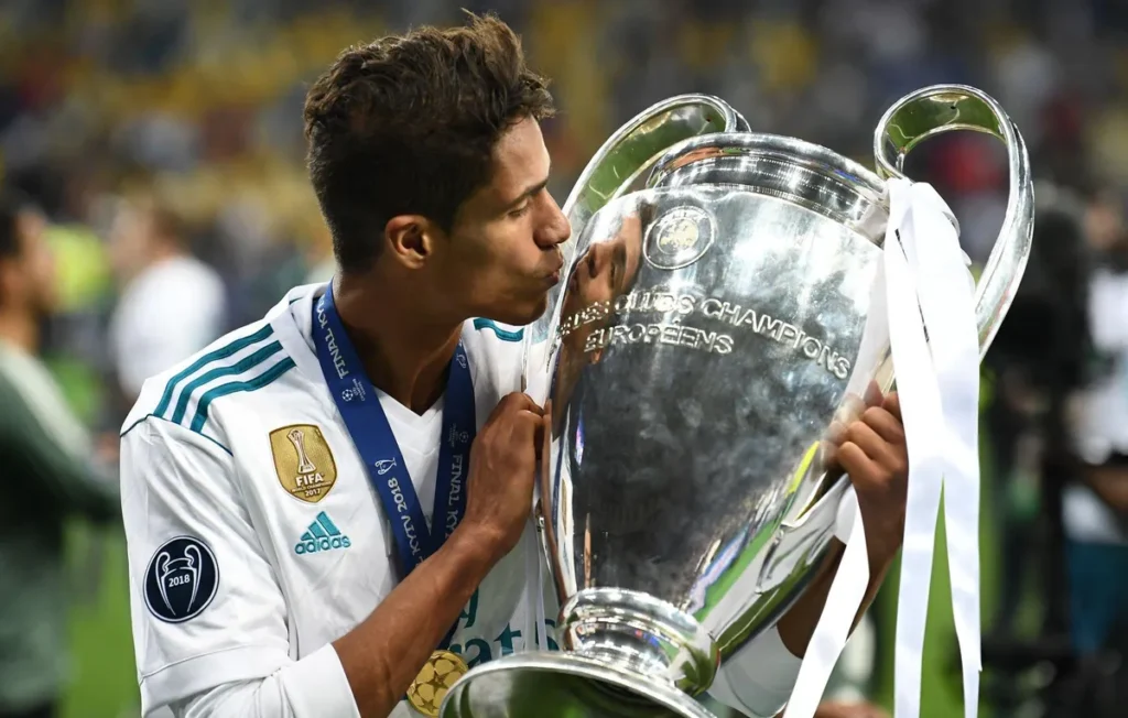 Raphael Varane Putuskan Pensiun dari Sepakbola