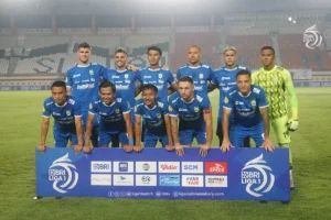 Prediksi Persib Bandung vs Malut United 13 Desember 2024