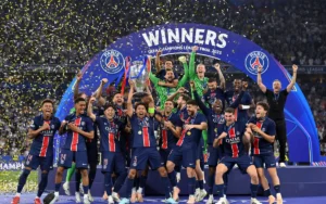 Neymar dan Kylian Mbappe Beri Selamat Kepada PSG