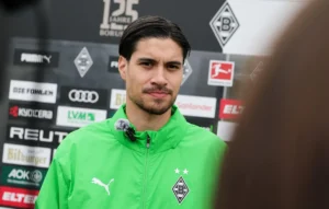Kevin Diks Kurangi Aktivitas Media Sosial agar Fokus ke Monchengladbach