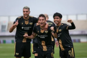 Prediksi Dewa United vs Malut United 9 Agustus 2025