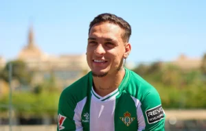 Antony Ungkap Masa Sulitnya di Manchester United