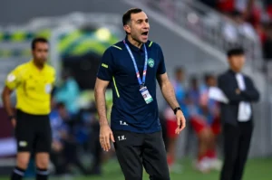 Pelatih Uzbekistan Buka Kemungkinan Tangani Timnas Indonesia