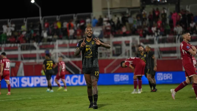 Prediksi Malut United vs Persija Jakarta 24 Februari 2026