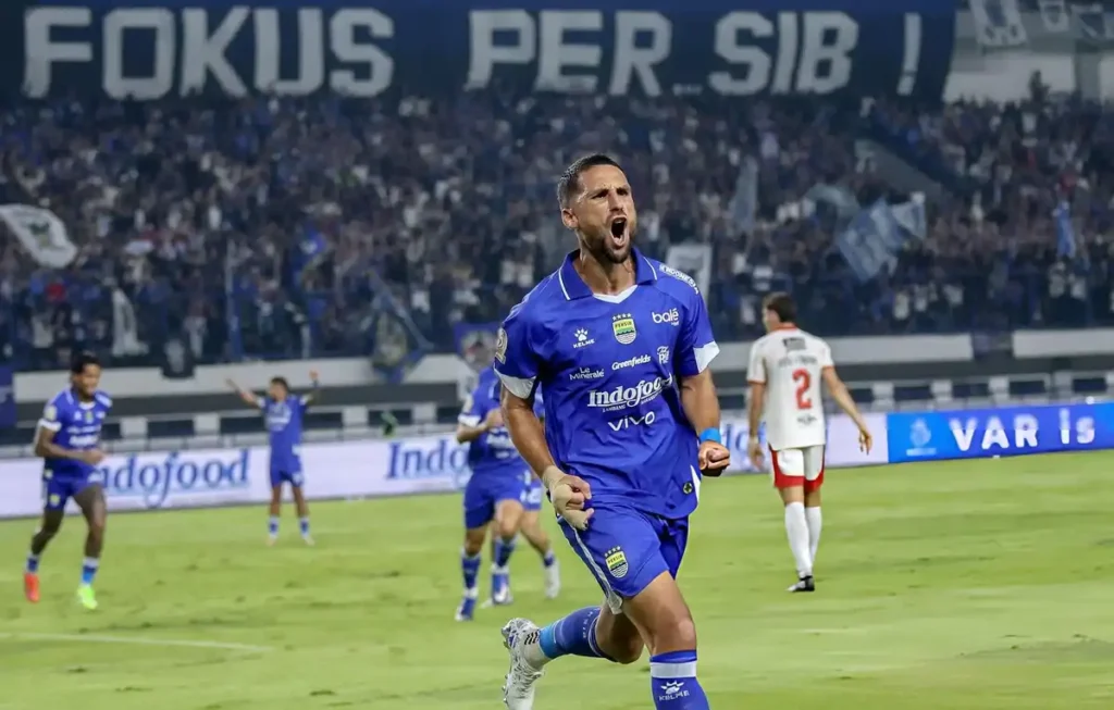 Prediksi Persib Bandung vs Arema FC 24 April 2026