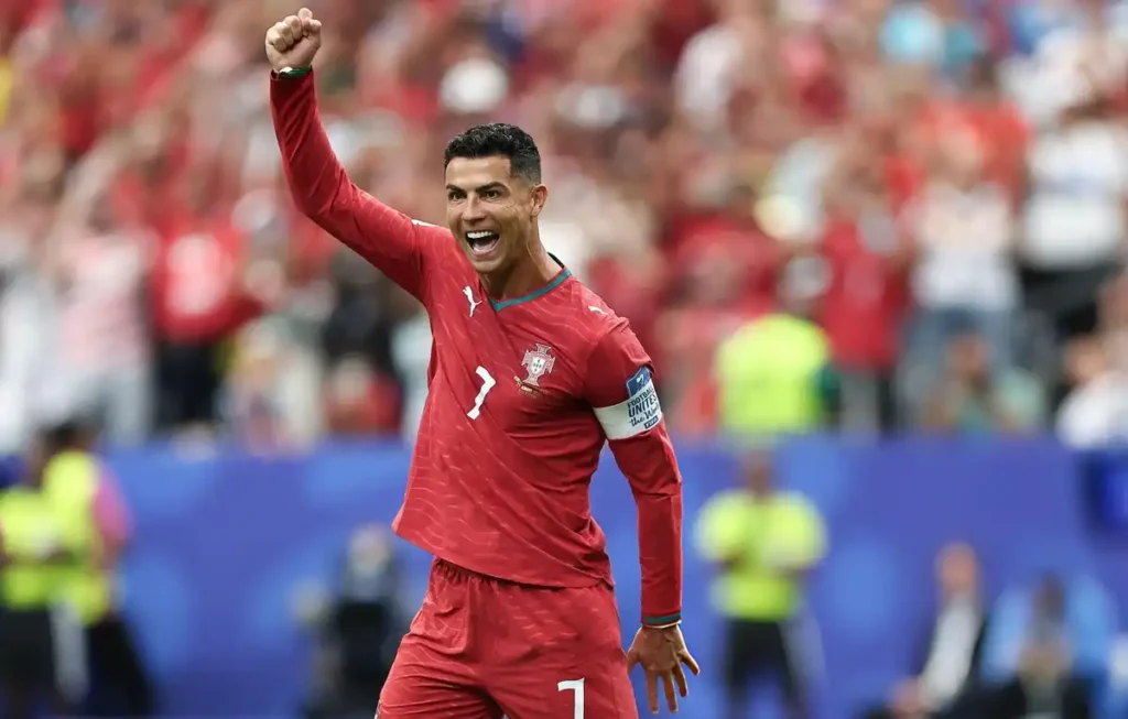SAH! Ronaldo Jadi Orang Pertama yang Cetak Gol di Enam Piala Dunia