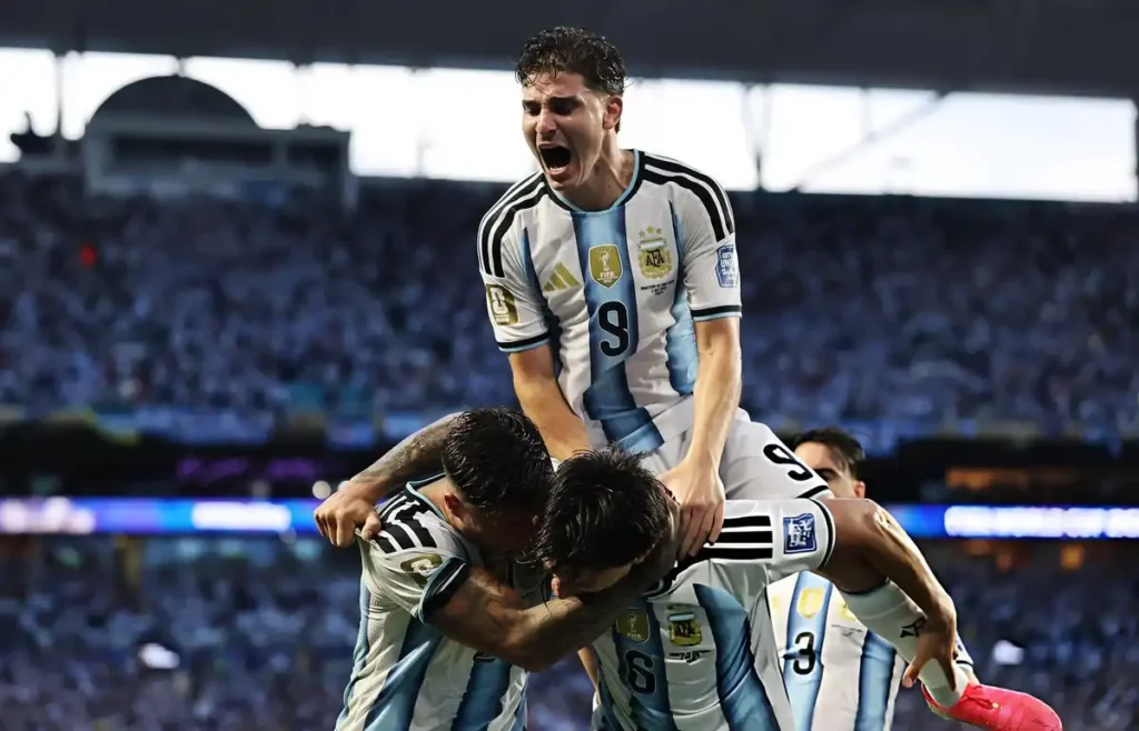 Jadwal TV Bola Malam Ini 7-8 Juli 2026