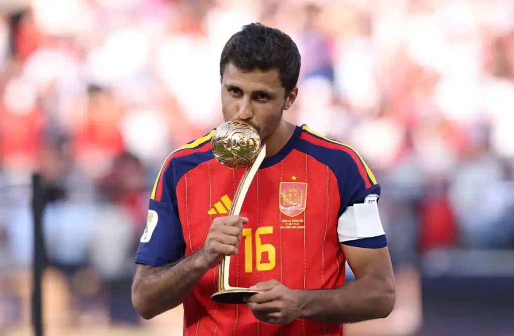 Tawaran Kedua Barcelona untuk Rodri Ditolak Manchester City