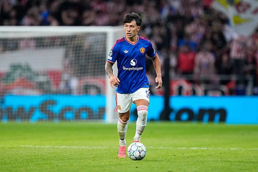 Lisandro Martinez Kritik Manchester United: Skuad Tidak Berkualitas untuk Liga Champions